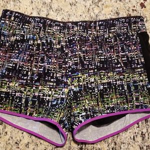 Fabletics printed shorts!